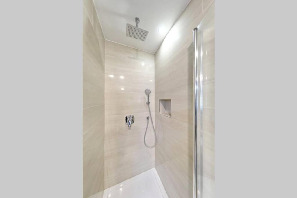 Apartman Chiara Galovac  Εξωτερικό φωτογραφία
