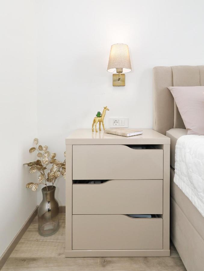 Apartman Chiara Galovac  Εξωτερικό φωτογραφία