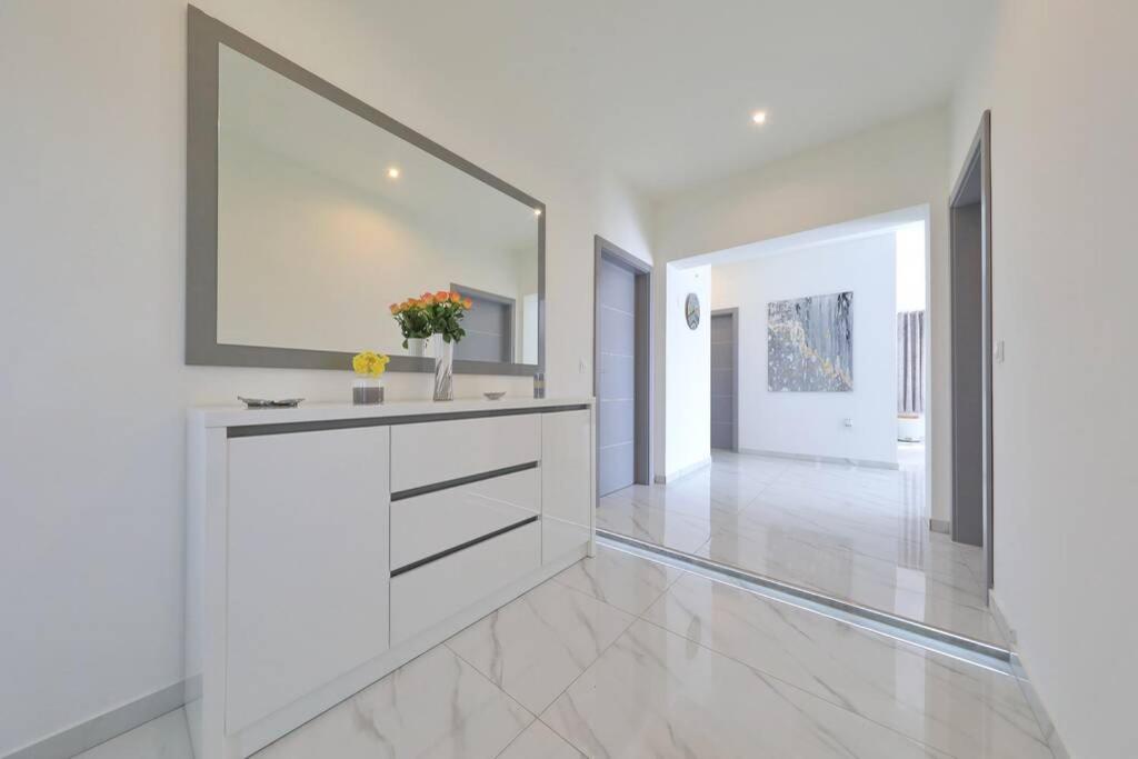 Apartman Chiara Galovac  Εξωτερικό φωτογραφία
